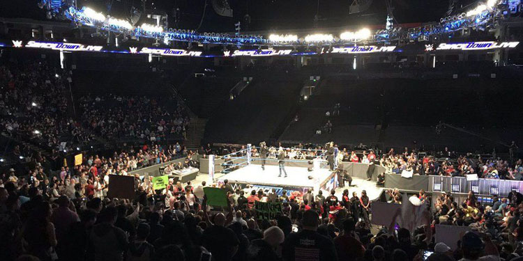 WWE Monday Night Raw Hides Empty Seats