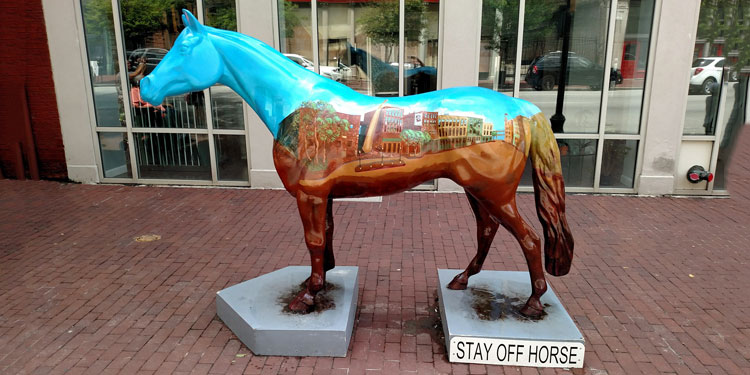 Louisville Slugger – Painted Horse