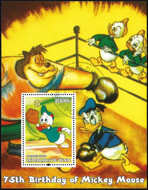 2004 Benin – 75th Birthday of Mickey Mouse – Donald Duck makes diving catch