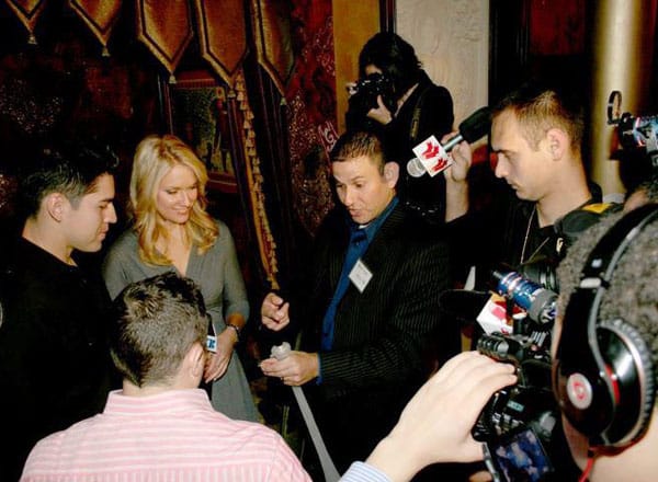 Corked Bat Collection on the News at House of Blues with MLB Reporter, Heidi Watney and Red Sox outfielder Jacoby Ellsbury