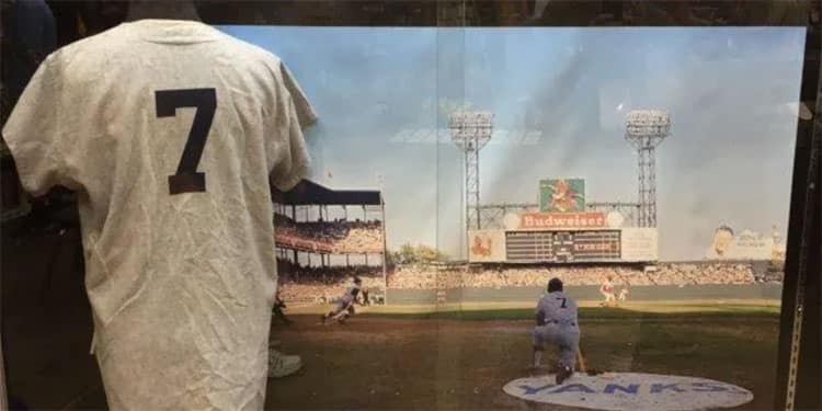 Mickey Mantle Signed Jersey