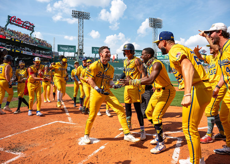 Savannah Bananas Return to Fenway Park