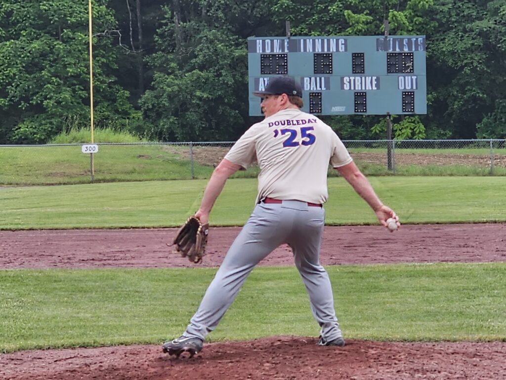 Derrick Amodei of the Boston Hogs Pitching at Beaver Valley