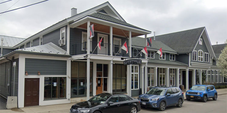 Ellicottville Brewing (outside)