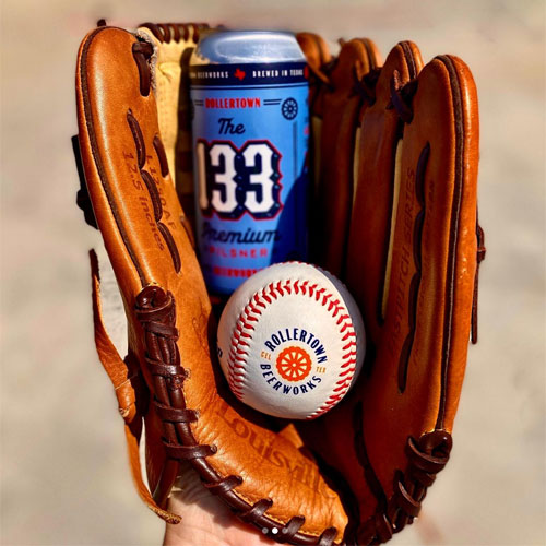 Rollertown Beerworks – The 133 Pilsner in a Glove