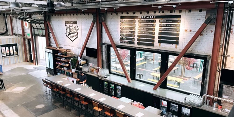 Two Pitchers Brewing (inside)