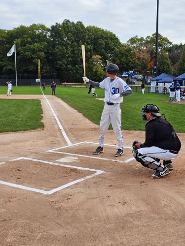 Scot Leslie Players Every Inning in the field – Again! Scot Leslie Players Every Inning in the field – Again!